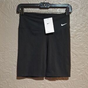New.Nike Women's Black Bike Shorts Size S